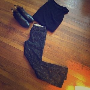 Black jeans with cute details